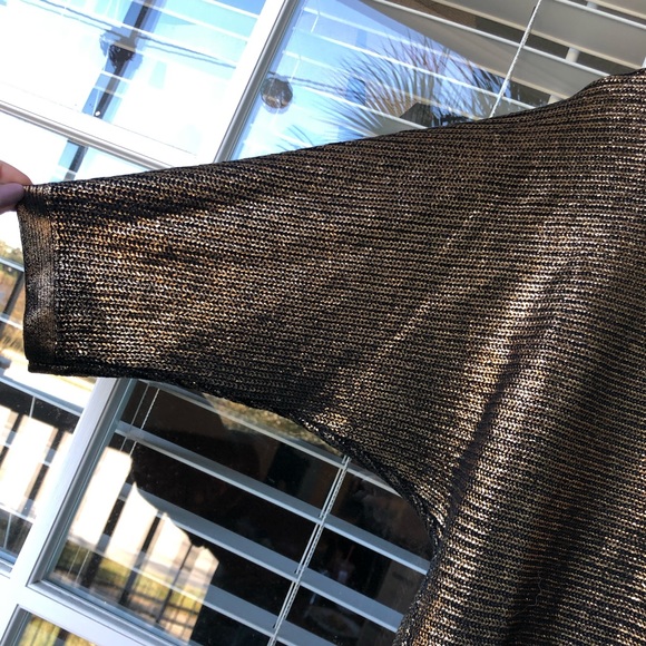 Club Monaco Gold Metallic Short Sleeve Dolman Top - Picture 6 of 8